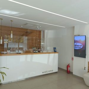 Reteaua-Digitala-Indoor-DOOH-ATENA-MEDICAL-Clinica-medicala-de-lux-1