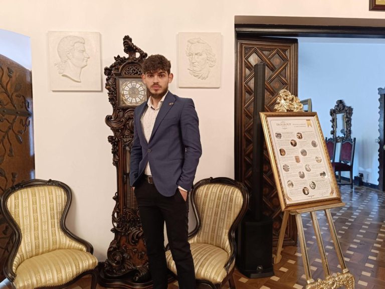 Vlad Augustin sincronizează mesajul tău pe toate canalele cu serviciile EkoGroup: presă, outdoor și automatizare LinkedIn